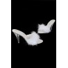 Mules pantoufles blanches : vue de profil