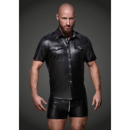 Chemise cuir wetlook vue de face sur homme
